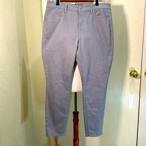 Ann Taylor Curvy, ankle length jeans